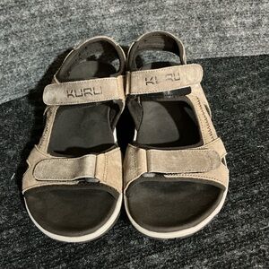 KURU woman athletic sandals